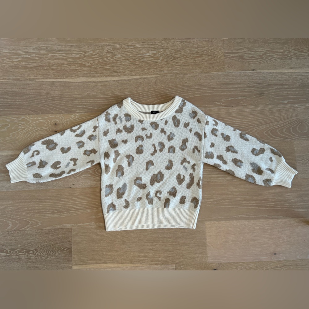 Lucca Coture -Barely Worn Cheetah Print Sweater